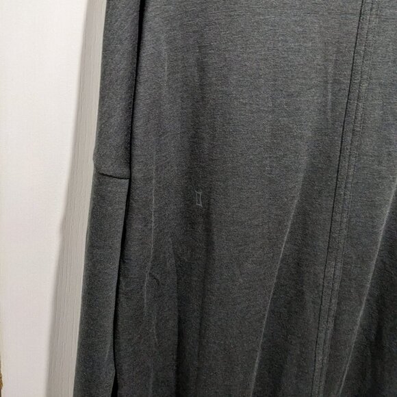 Kit and Ace | Burrow Turtleneck in Grey - Picture 12 of 12